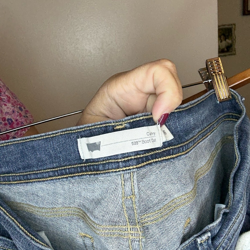 Levi's Women's Boot Cut Jeans in Dark Blue - Picture 3 of 3